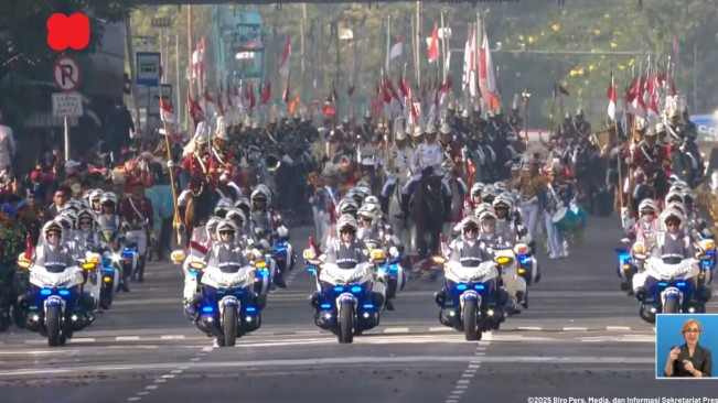 Parade menuju ke Istana Merdeka. [Youtube Sekretariat Presiden]
